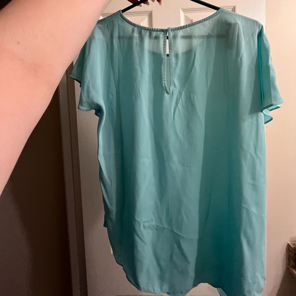 H Halston Short Sleeve Top with Front Ruffle Detail - Picture 3 of 6